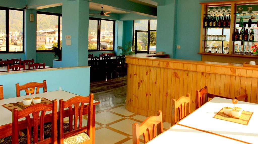 Hotel Adam Pokhara Extérieur photo