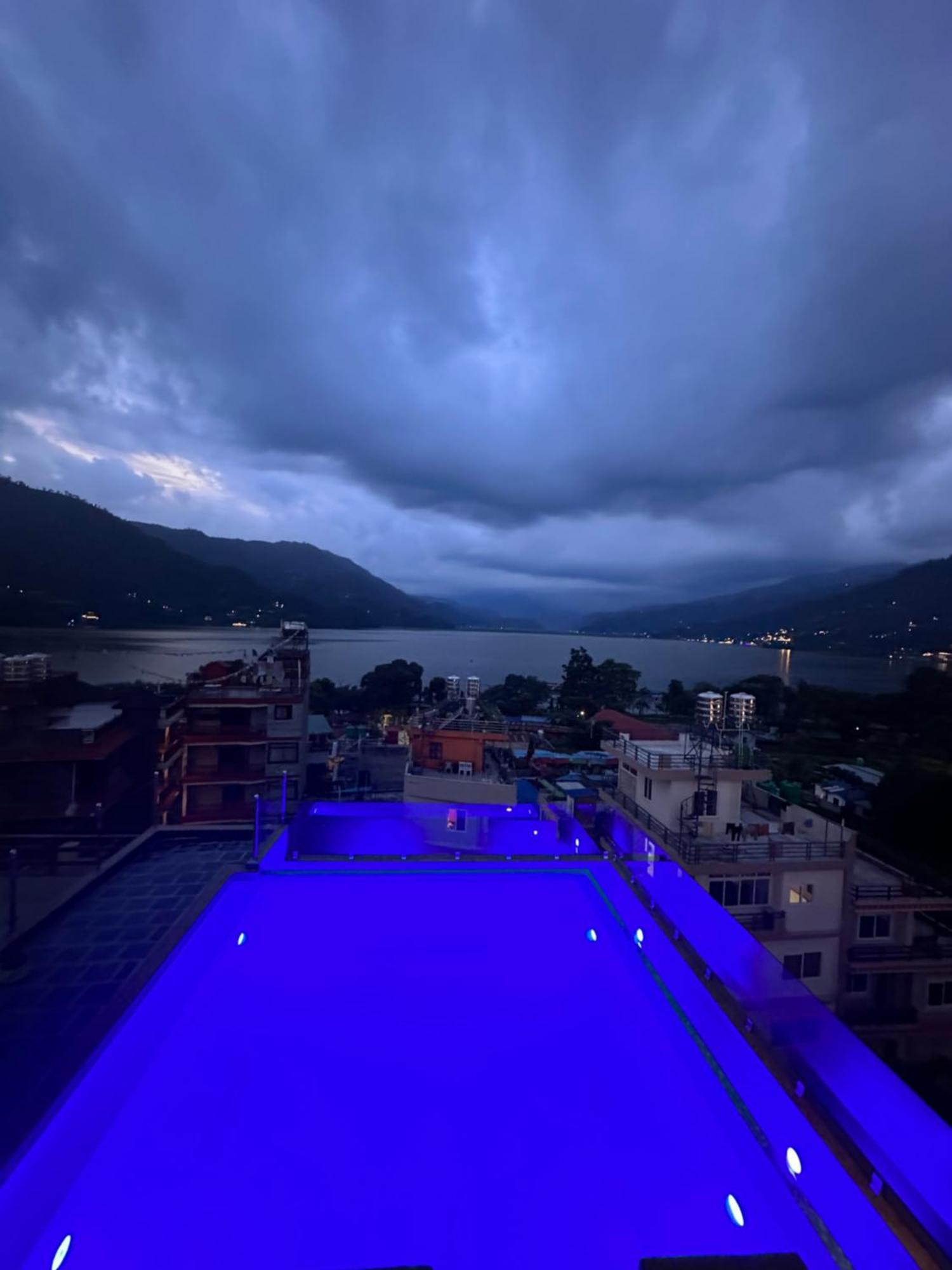 Hotel Adam Pokhara Extérieur photo
