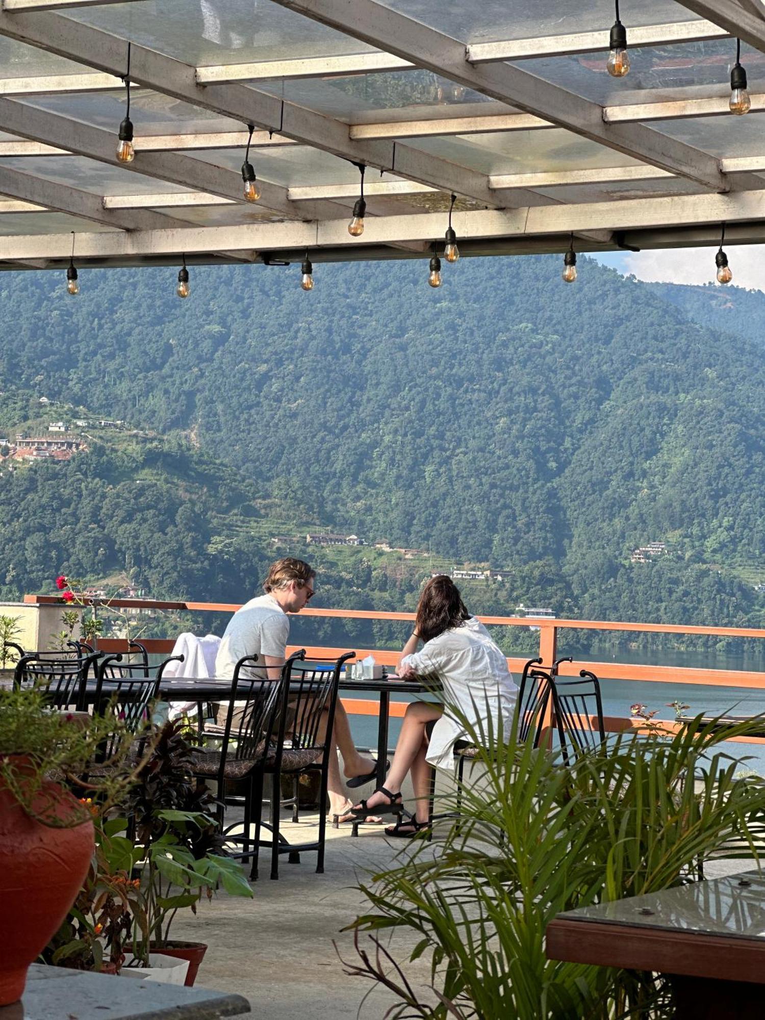 Hotel Adam Pokhara Extérieur photo