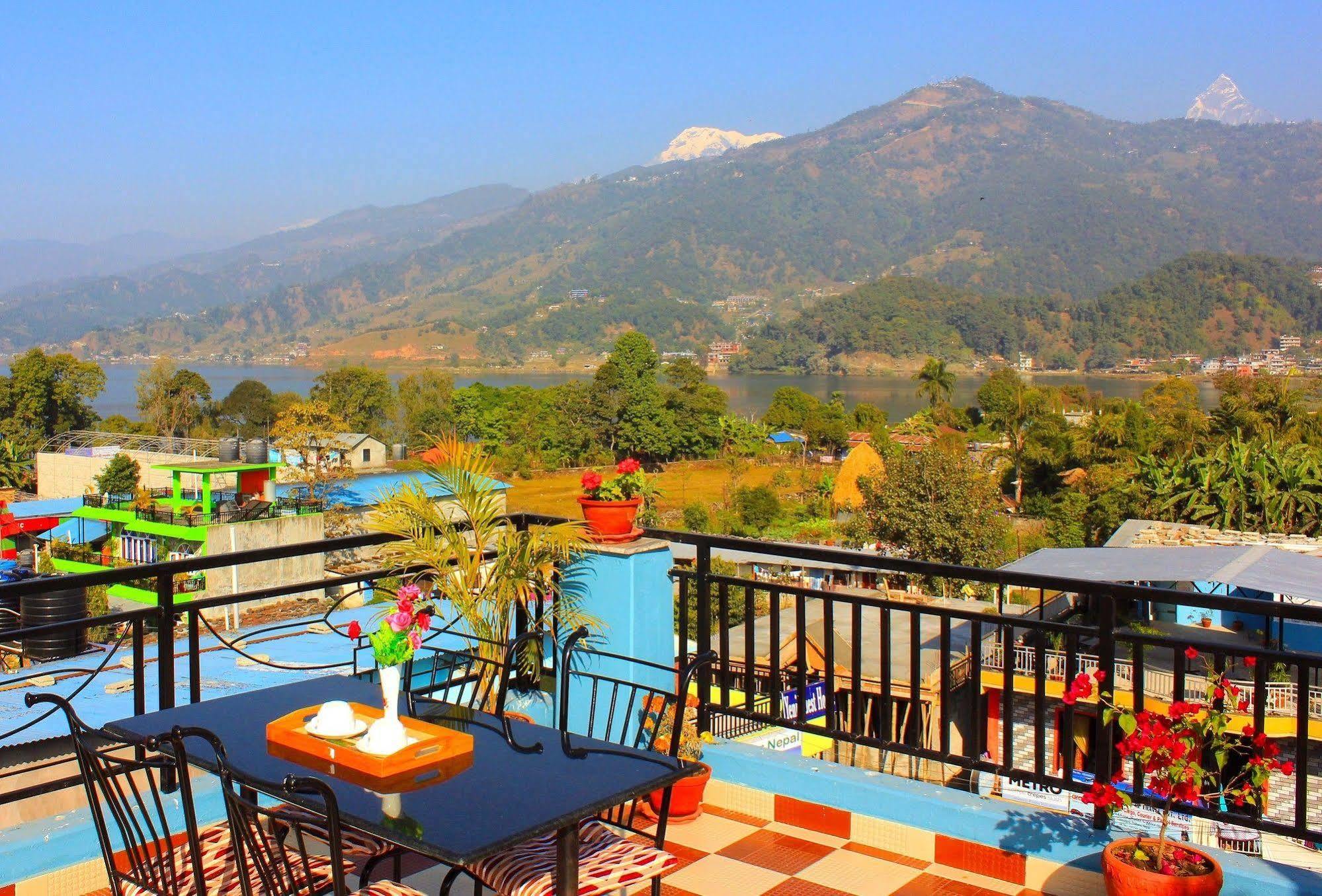 Hotel Adam Pokhara Extérieur photo